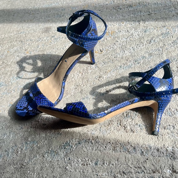 Via Spiga Spring + Summer Sandals - royal blue snake skin - Picture 2 of 5